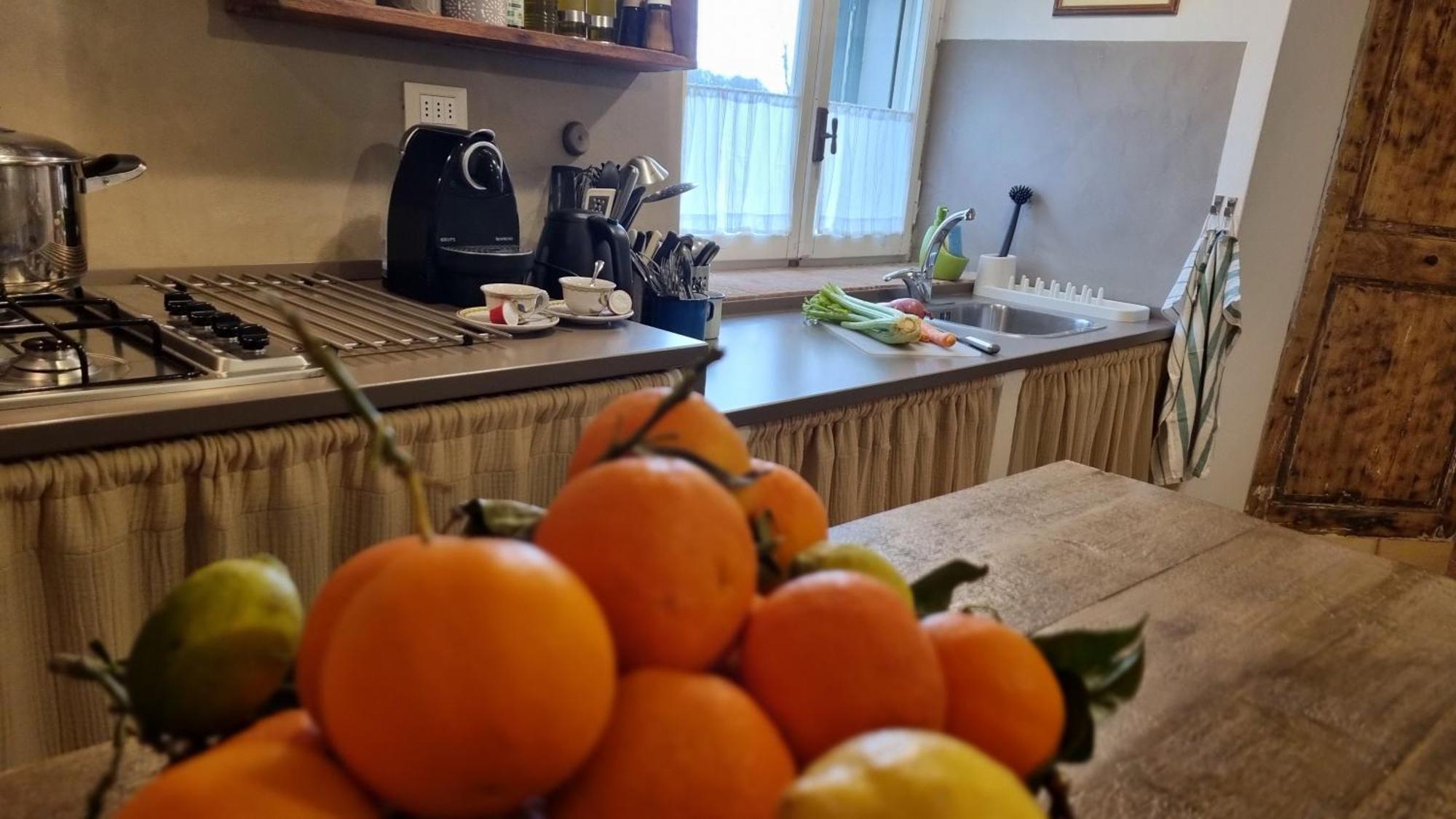 Il Piccino 29, Esperienza Romantica In Borgo.... Монтескудайо Экстерьер фото